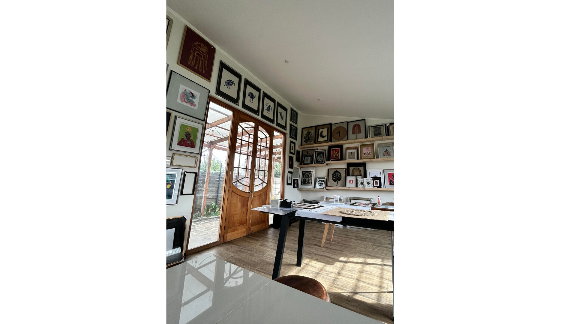 Wall Galería Taller de Arte y Diseño