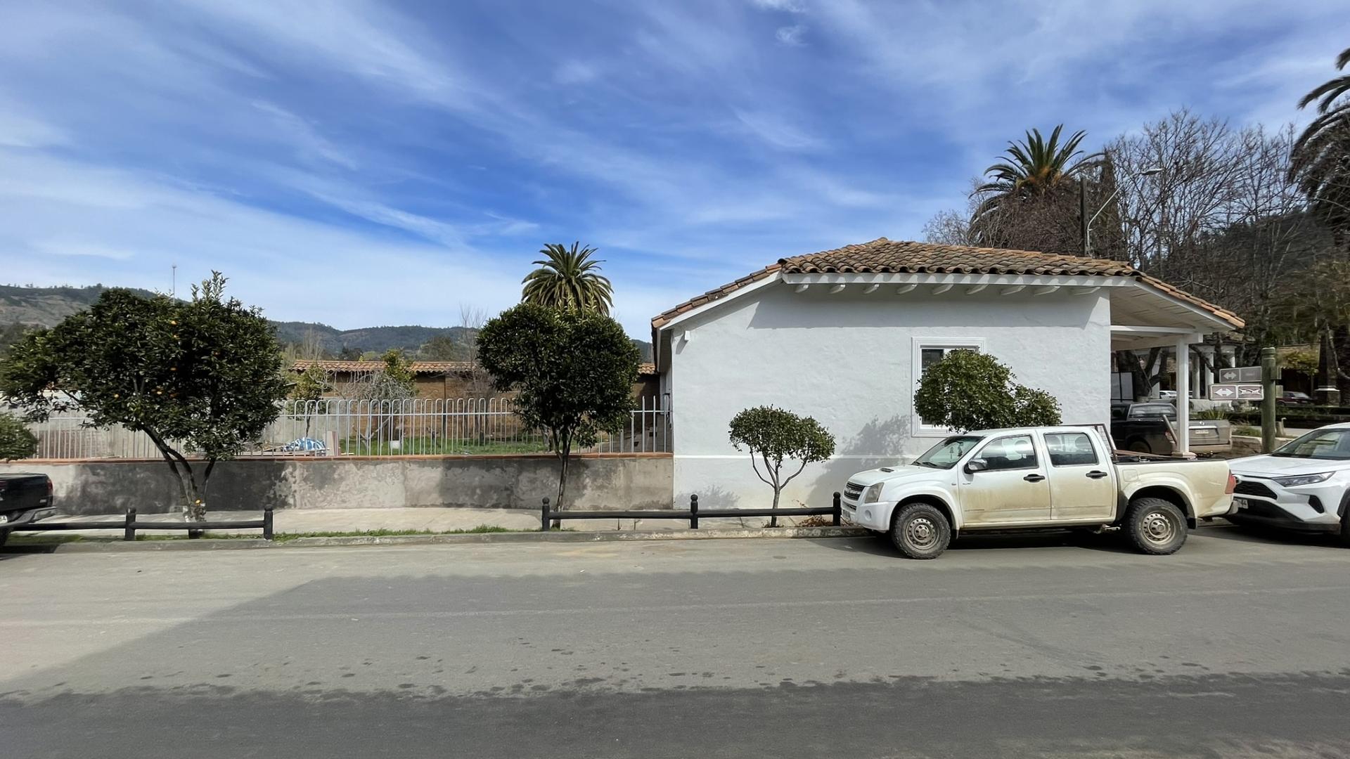 Lateral Museo de las Abejas de Vichuquén