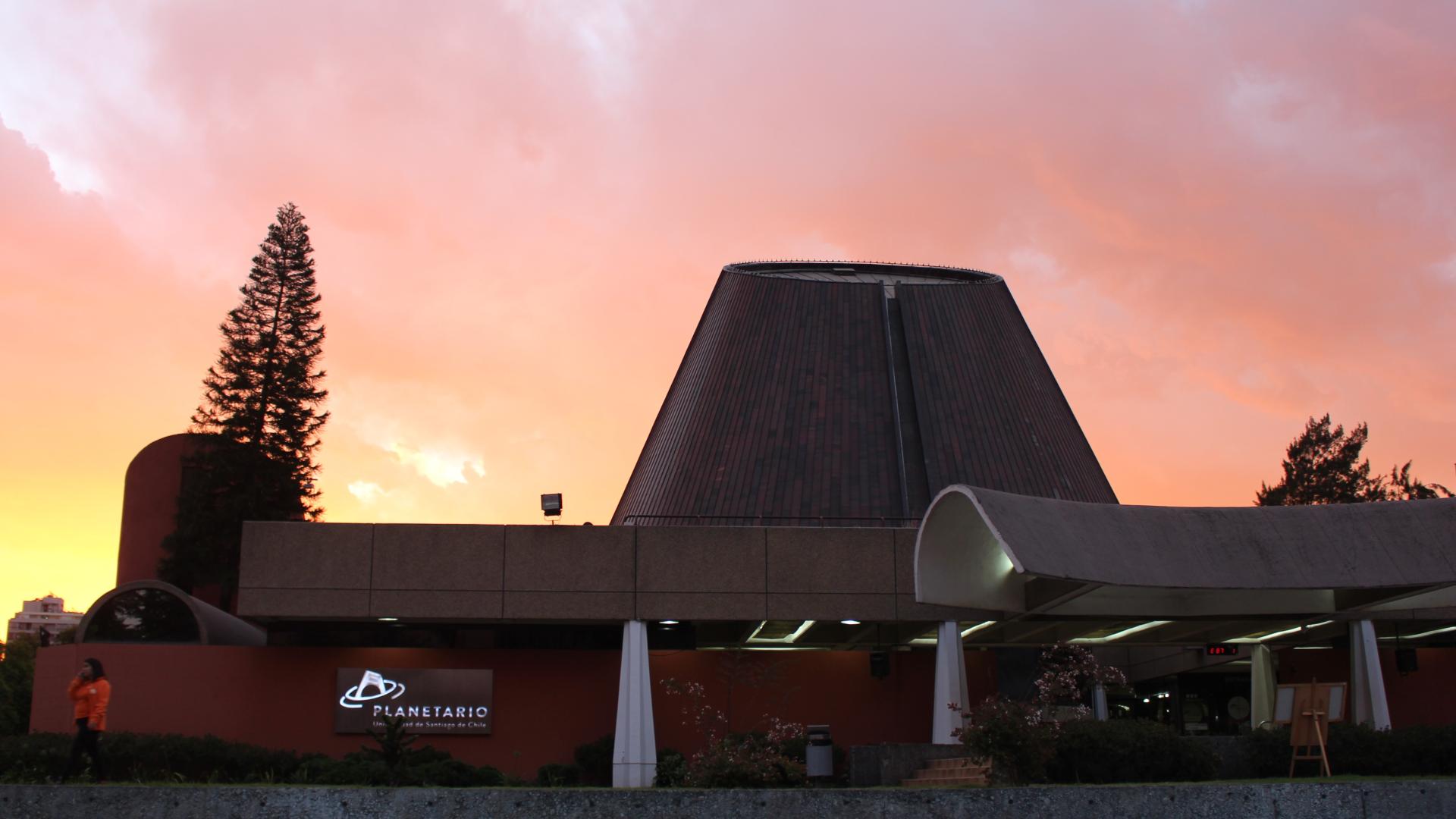 Edificio Planetario USACH