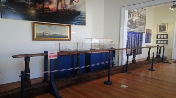 Baranda de la Esmeralda donde Prat inmortaliza su arenga a la dotación. 