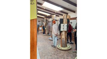 Sala nómades. Aborígenes aónikenk, cazadores recolectores del territorio continental y los kawésqar, canoeros del Pacífico Sur.