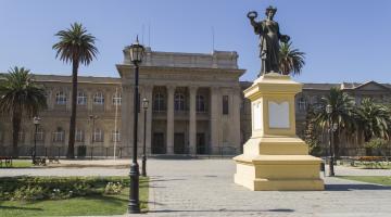 Fachada MNHN